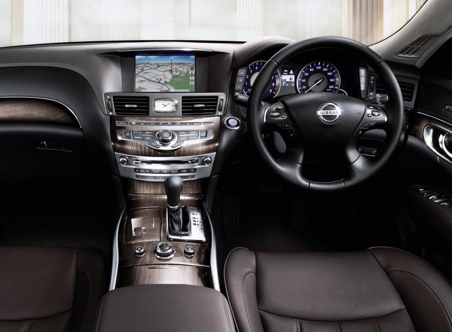  Nissan Fuga 2009 года  (фото 4 из 10)